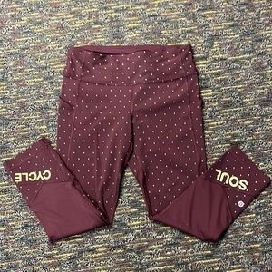 Lululemon x Soul Cycle - cropped leggings, pockets